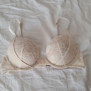 Victoria's Secret Pushup Bra